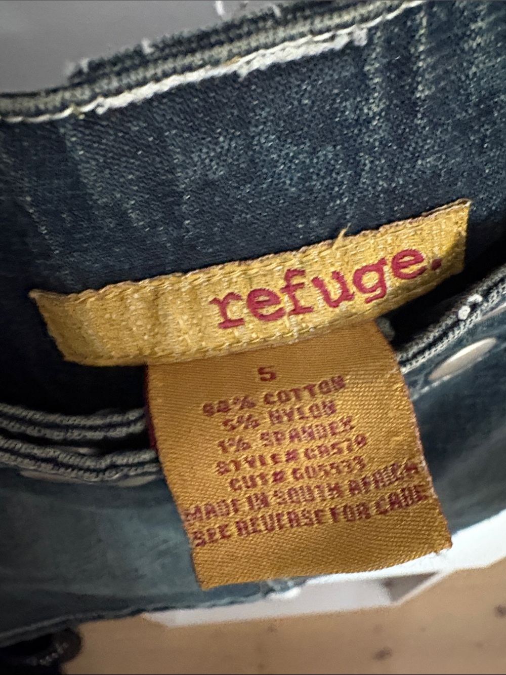 refuge Dark Denim Skirt With Gold Label - Picture 3 of 3
